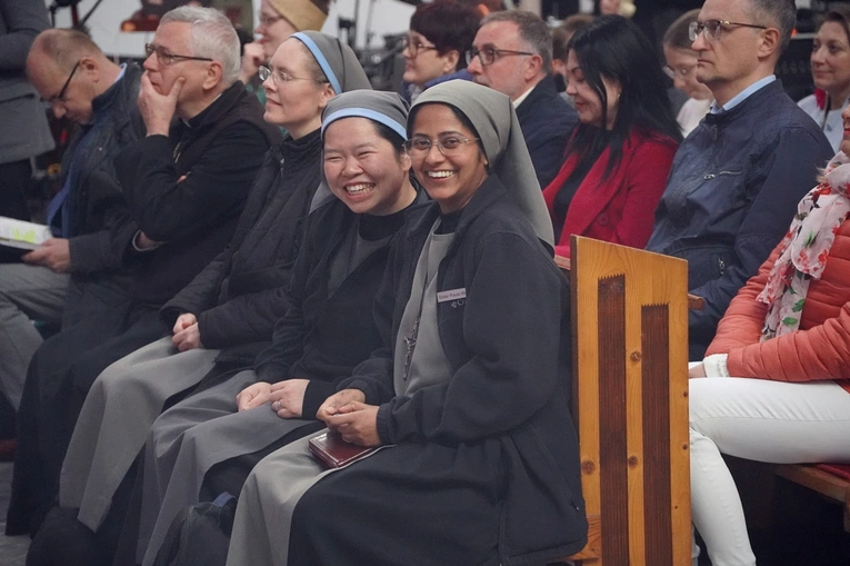 Uwielbienie Wielkanocne w kościele pw. NMP na Piasku we Wrocławiu 