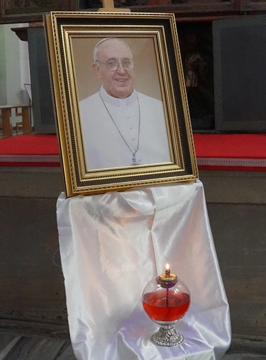 Uwielbienie Wielkanocne w kościele pw. NMP na Piasku we Wrocławiu 