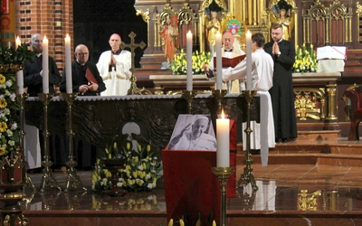 Bp Oder: Dziękujemy za człowieka, który przypominał nam, że imię Boga to miłosierdzie