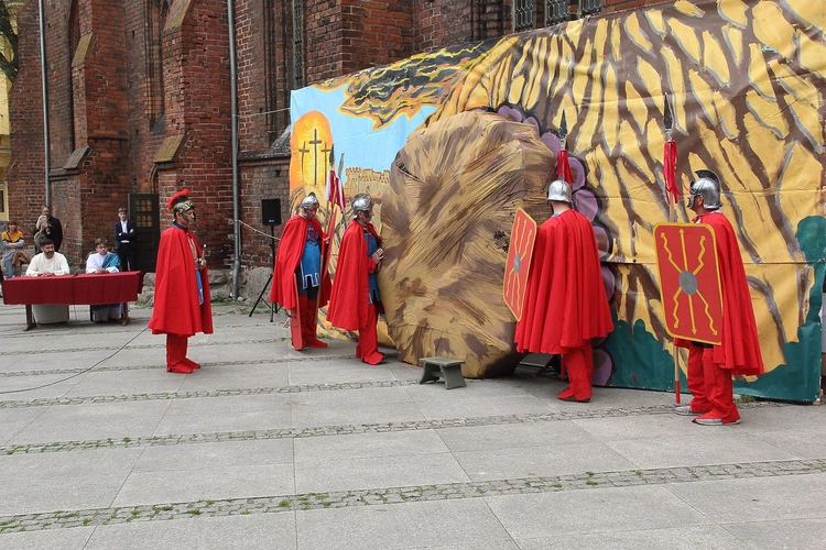 Inscenizacja Zmartwychwstania Pańskiego, cz. 2