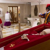 Msza św. pogrzebowa Franciszka w sobotę 26 kwietnia