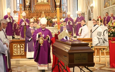 Obrzęd ostatniego pożegnania.