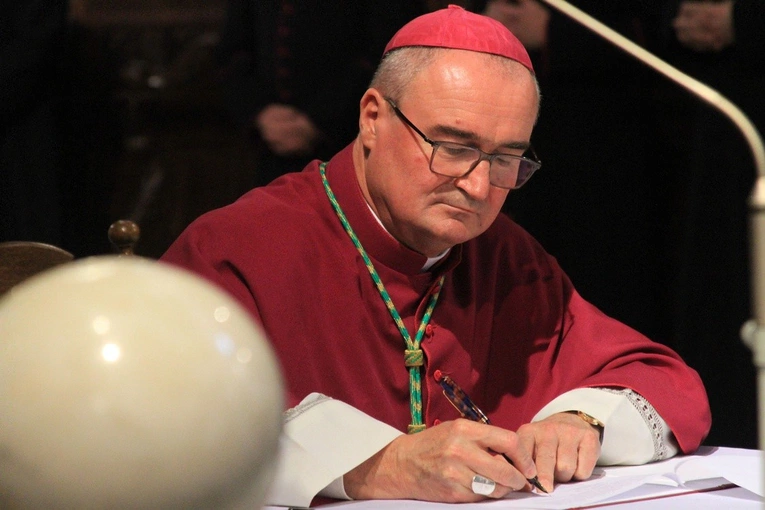Biskup płocki po śmierci papieża Franciszka: Podziękujmy za jego życie i pontyfikat