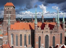 Bazylika Mariacka, największa świątynia archidiecezji, otwiera jeden z pielgrzymkowych traktów.