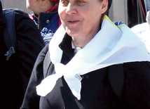 S. Eleonora Dzimiera na co dzień przynależy do wspólnoty Szensztackiego Instytutu Sióstr Maryi w Wodzisławiu Śląskim-Radlinie. Raz w miesiącu przyjeżdża do diecezji gliwickiej,  żeby prowadzić spotkania formacyjne dla rodzin i matek.  Kontakt: s.eleonora@szensztat.pl. 