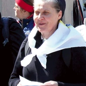 S. Eleonora Dzimiera na co dzień przynależy do wspólnoty Szensztackiego Instytutu Sióstr Maryi w Wodzisławiu Śląskim-Radlinie. Raz w miesiącu przyjeżdża do diecezji gliwickiej,  żeby prowadzić spotkania formacyjne dla rodzin i matek.  Kontakt: s.eleonora@szensztat.pl. 