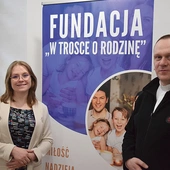 Siedziba organizacji mieści się w budynku kurii.