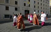 Ceremonia przeniesienie ciała Papieża Franciszka do Bazyliki Watykańskiej