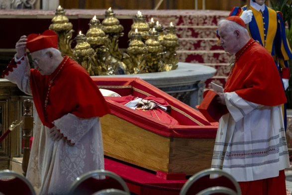 W piątek obrzęd zamknięcia trumny Papieża Franciszka