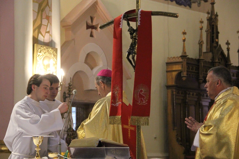 Bierzmowanie w Porąbce Uszewskiej 2025