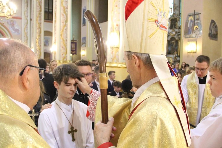 Bierzmowanie w Porąbce Uszewskiej 2025