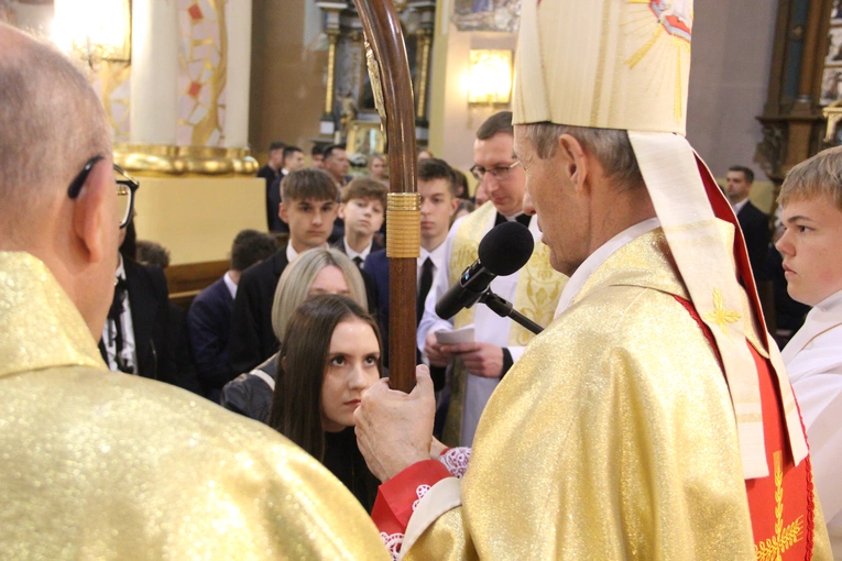 Bierzmowanie w Porąbce Uszewskiej 2025