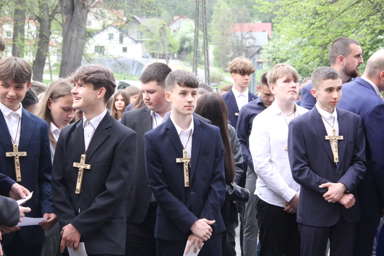 Bierzmowanie w Porąbce Uszewskiej 2025