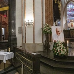 Msza św. za Franciszka w archikatedrze warszawskiej