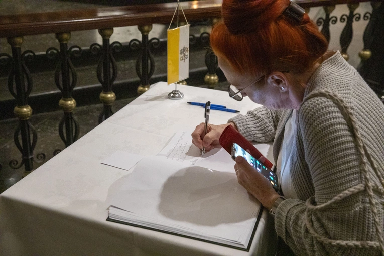 Warszawiacy modlili się za Franciszka