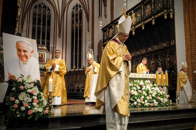 Warszawiacy modlili się za Franciszka
