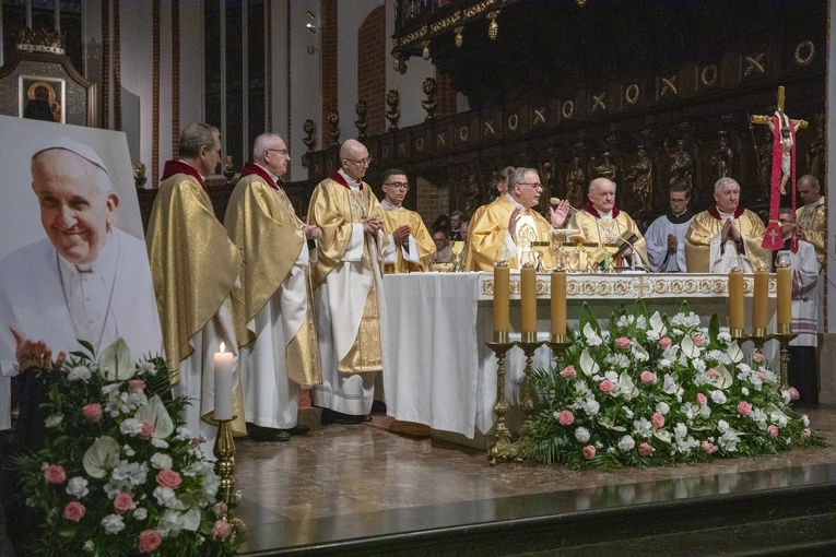 Warszawiacy modlili się za Franciszka
