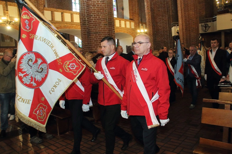 Msza św. inaugurująca zjazd NSZZ "Solidarność", cz. 1