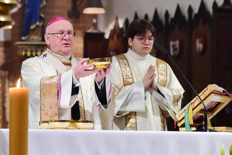 Msza św. w intencji śp. papieża Franciszka