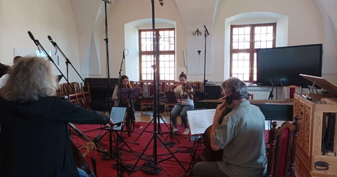 Sesja nagraniowa w seminarium w Sandomierzu