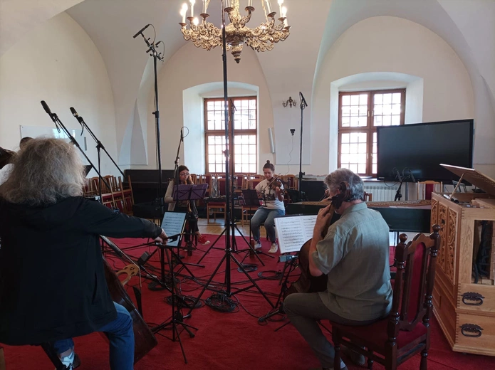 Sesja nagraniowa w seminarium w Sandomierzu