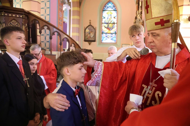 Bierzmowanie w Szczurowej