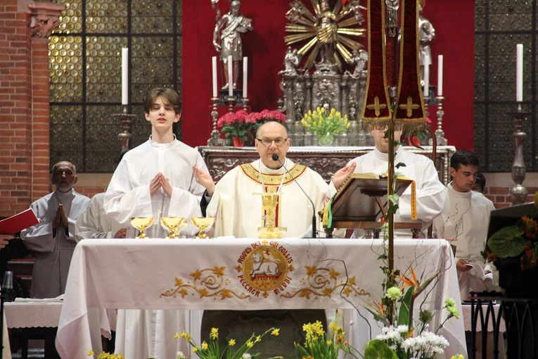 Bp Kiciński o papieżu Franciszku: Znalazł klucz do naszych serc przez bliskość i serdeczność