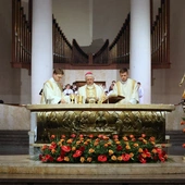 Bp Szkudło: niech słowo „świadectwo” pozostanie testamentem papieża w naszych sumieniach