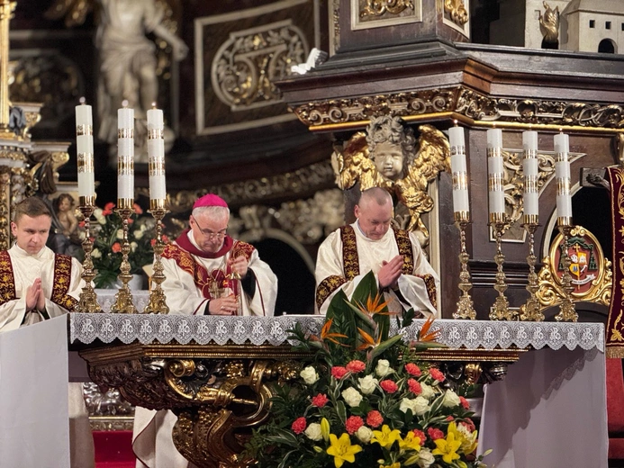 Msza żałobna w intencji papieża