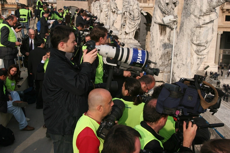 Rzym: Przygotowania do pogrzebu papieża