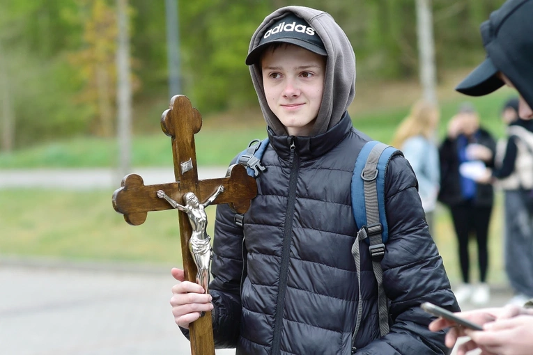 Pielgrzymka ósmoklasistów do Gietrzwałdu