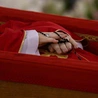 Ogłoszono treść rogito, aktu wkładanego do trumny Franciszka