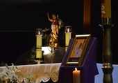 Pszczyna. Wieczór modlitwy za zmarłego papieża