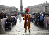 Na Placu św. Piotra, dzień pogrzebu papieża Franciszka