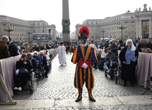 Na Placu św. Piotra, dzień pogrzebu papieża Franciszka