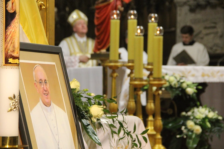 Tarnow. Modlitwa za śp. Franciszka w katedrze