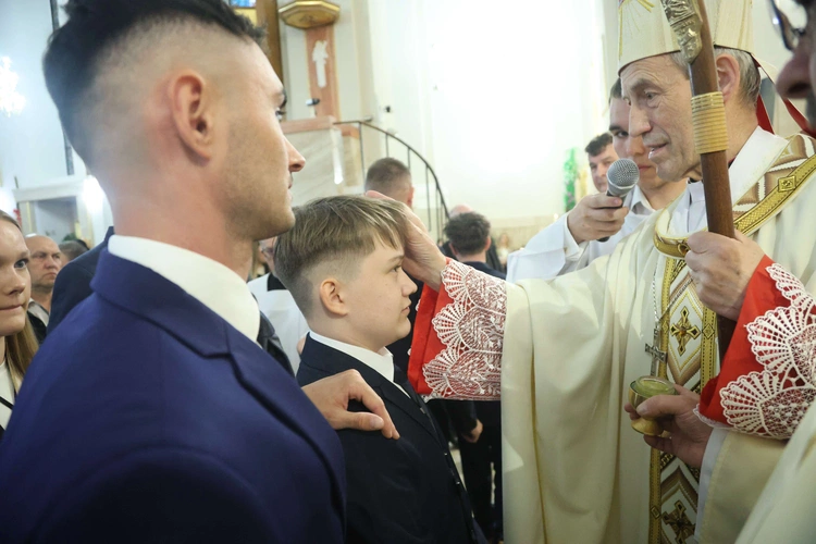 Bierzmowanie w Dąbrowie Tarnowskiej