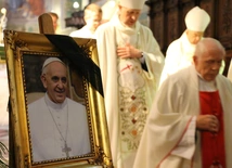 Płock. Wdzięczni za Ojca Świętego Franciszka