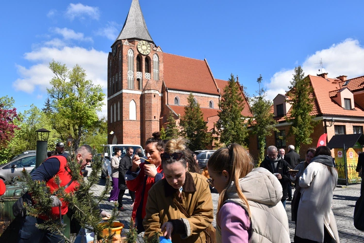 Lodówka społeczna "Serce w słoiku"