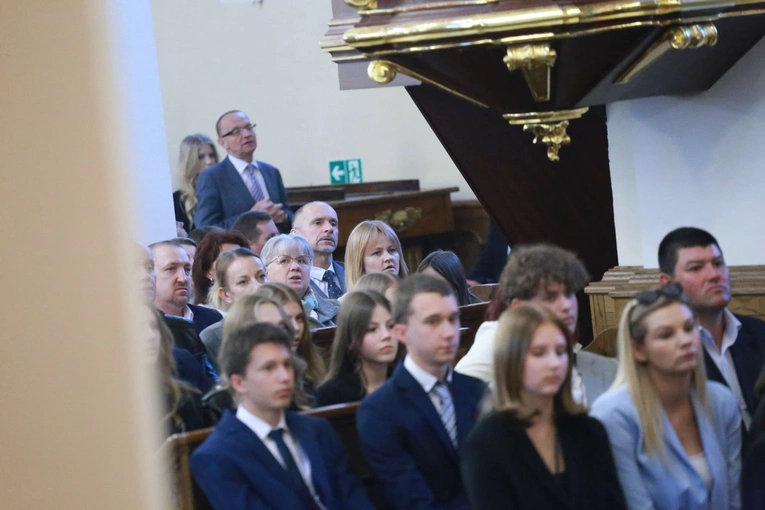 Bierzmowanie w Oleśnie