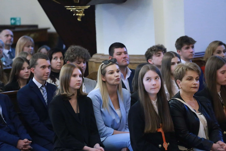 Bierzmowanie w Oleśnie