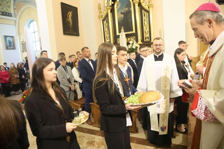 Bierzmowanie w Oleśnie