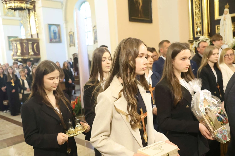 Bierzmowanie w Oleśnie