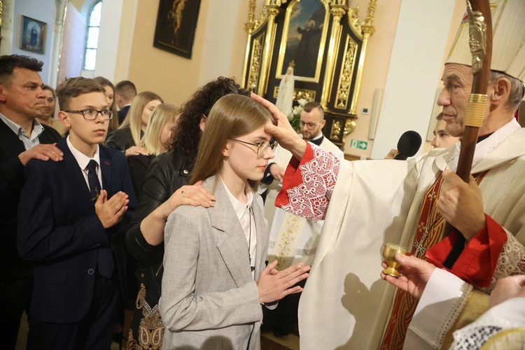 Bierzmowanie w Oleśnie