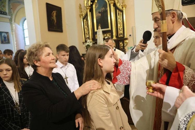 Bierzmowanie w Oleśnie