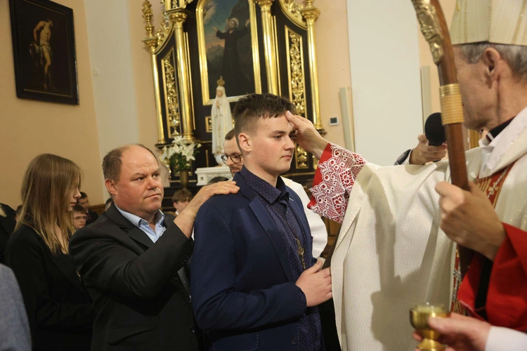 Bierzmowanie w Oleśnie