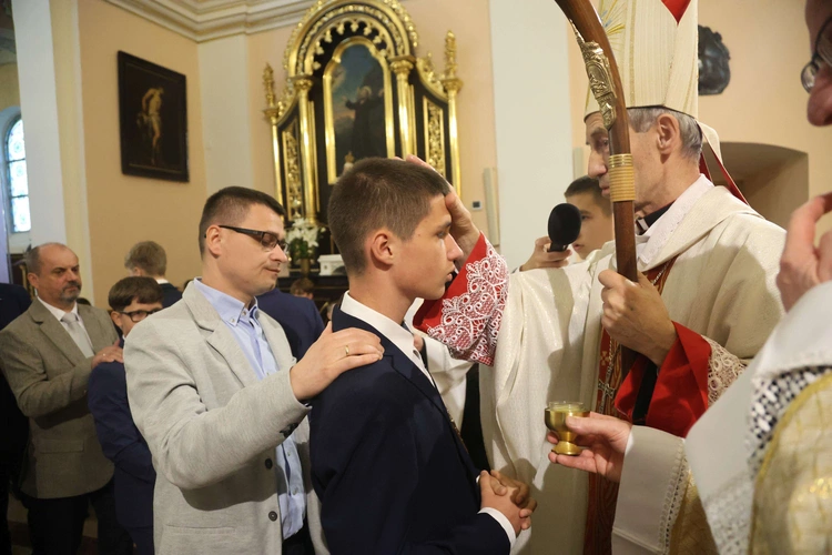 Bierzmowanie w Oleśnie