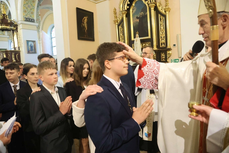 Bierzmowanie w Oleśnie
