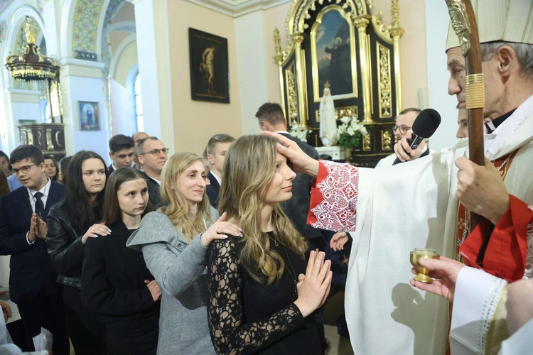 Bierzmowanie w Oleśnie