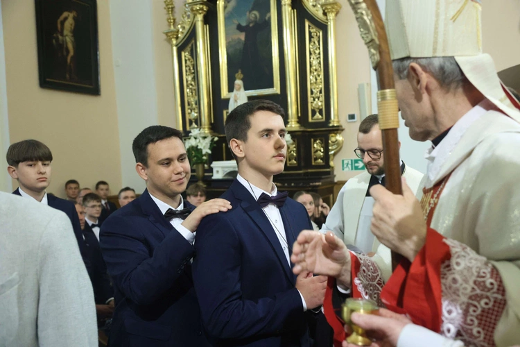 Bierzmowanie w Oleśnie